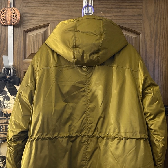 Universal Thread Olive Hooded Puffer Coat - Picture 6 of 11